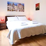 Vetrina Holidays Apartment Navona