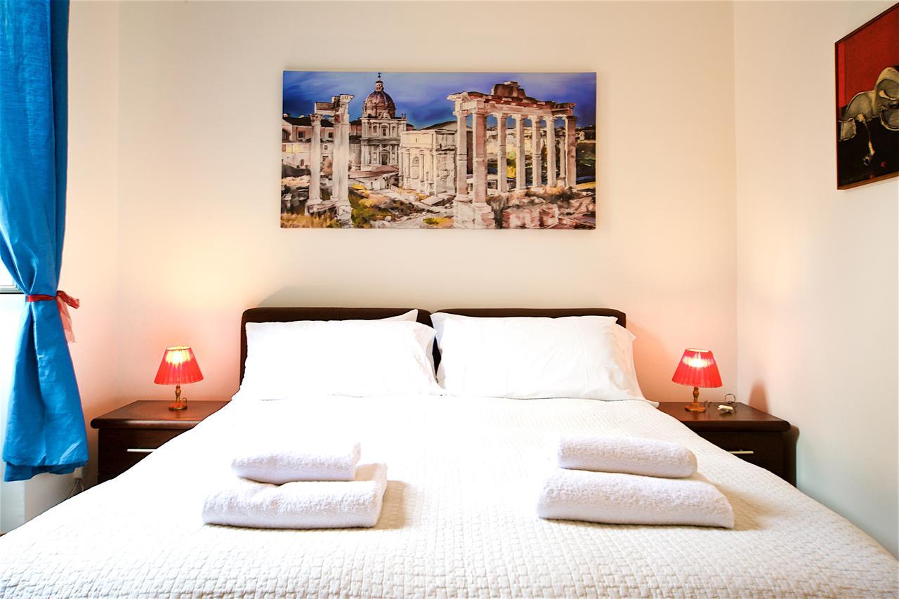 Vetrina Holidays Navona Square